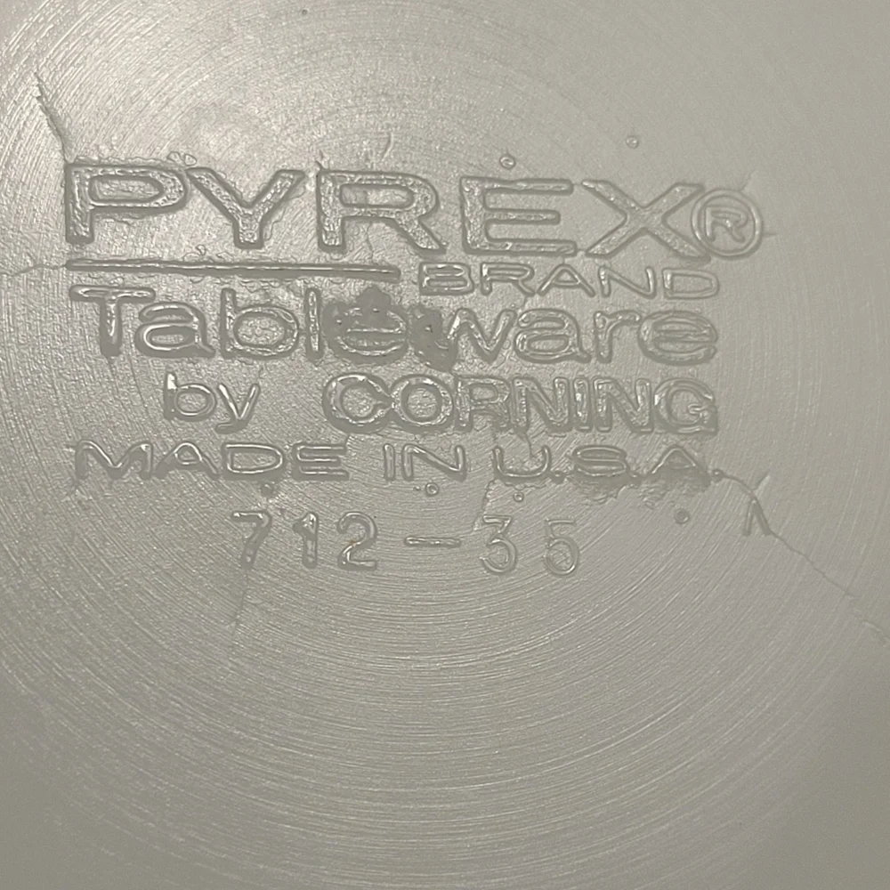 Vintage PYREX Copper Filigree Dinner Plate !~ VGUC ~ Retro!